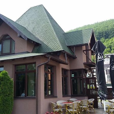 Art Hotel Nova Varos Ngoại thất bức ảnh