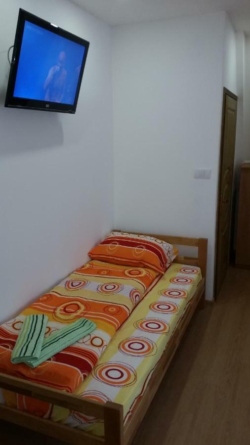 Art Hotel Nova Varos Ngoại thất bức ảnh